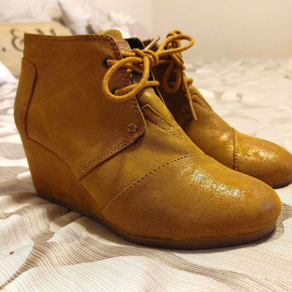 Toms Booties